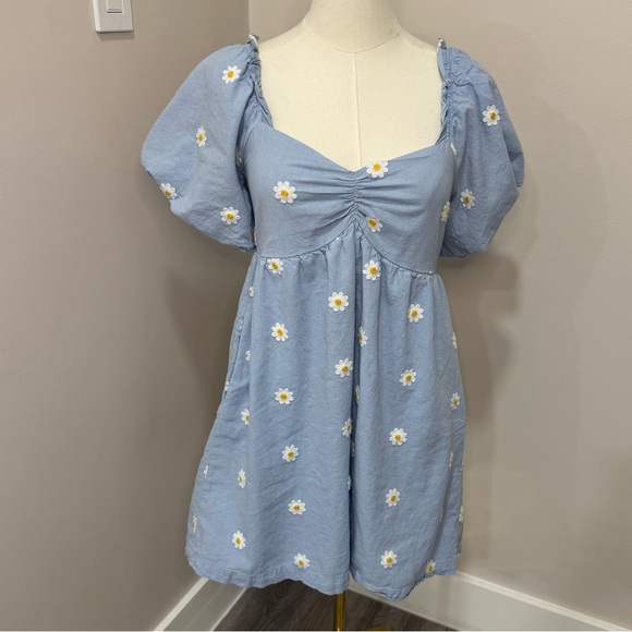 Altar'd state daisy puff‎ sleeve dress Small - Picture 2 of 7